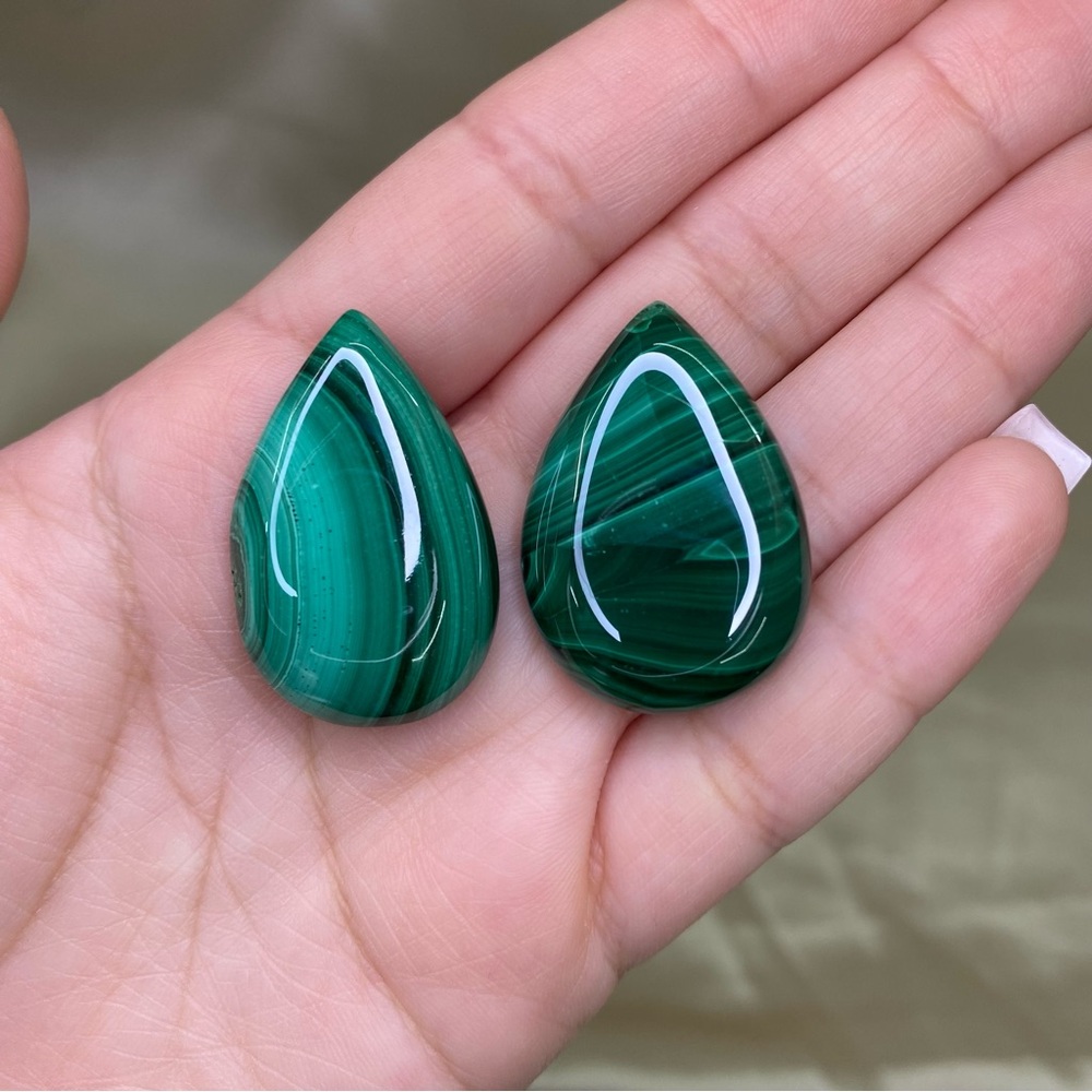 Malachite Teardrop Pendant Earring Shape